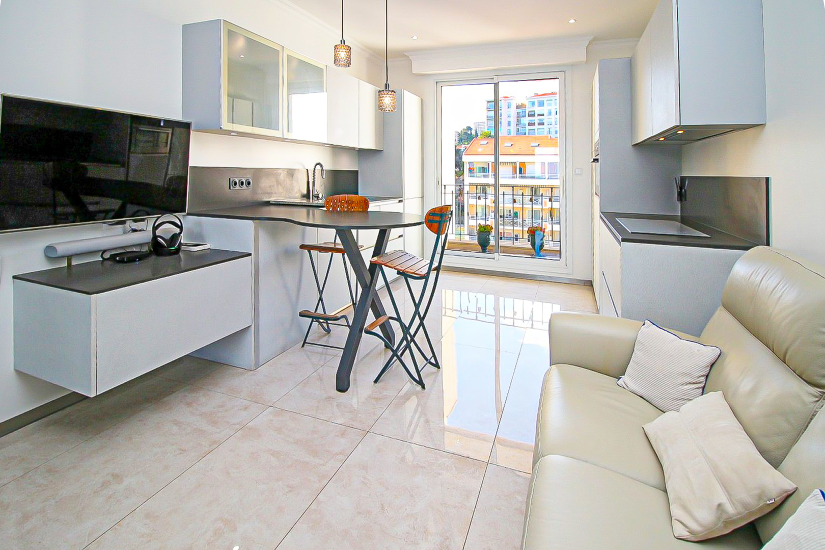 
                                                Vente
                                                 Appartement  - 3 pièces  - 97.0 m²