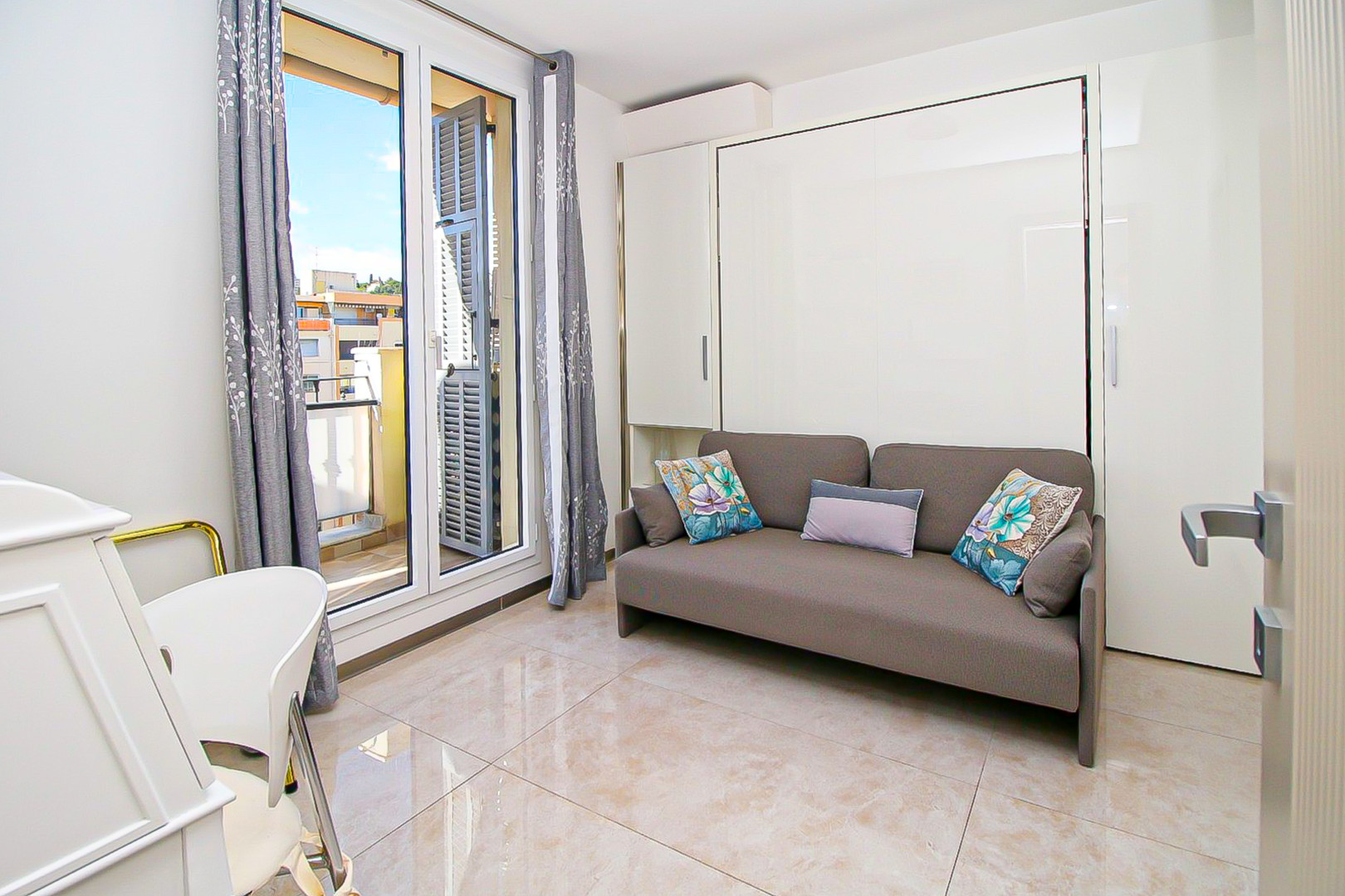 
                                                Vente
                                                 Appartement  - 3 pièces  - 97.0 m²
