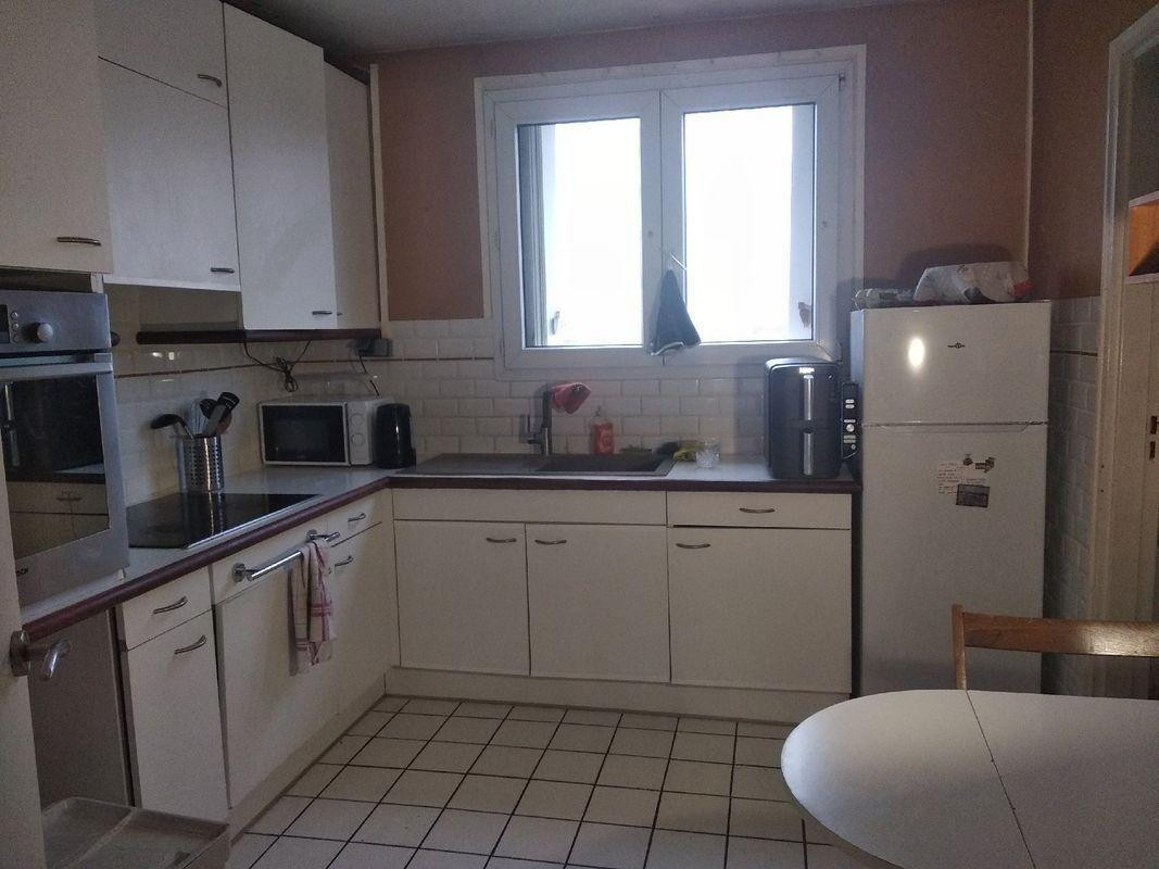 
                                                Location
                                                 Appartement 3 pièces à louer