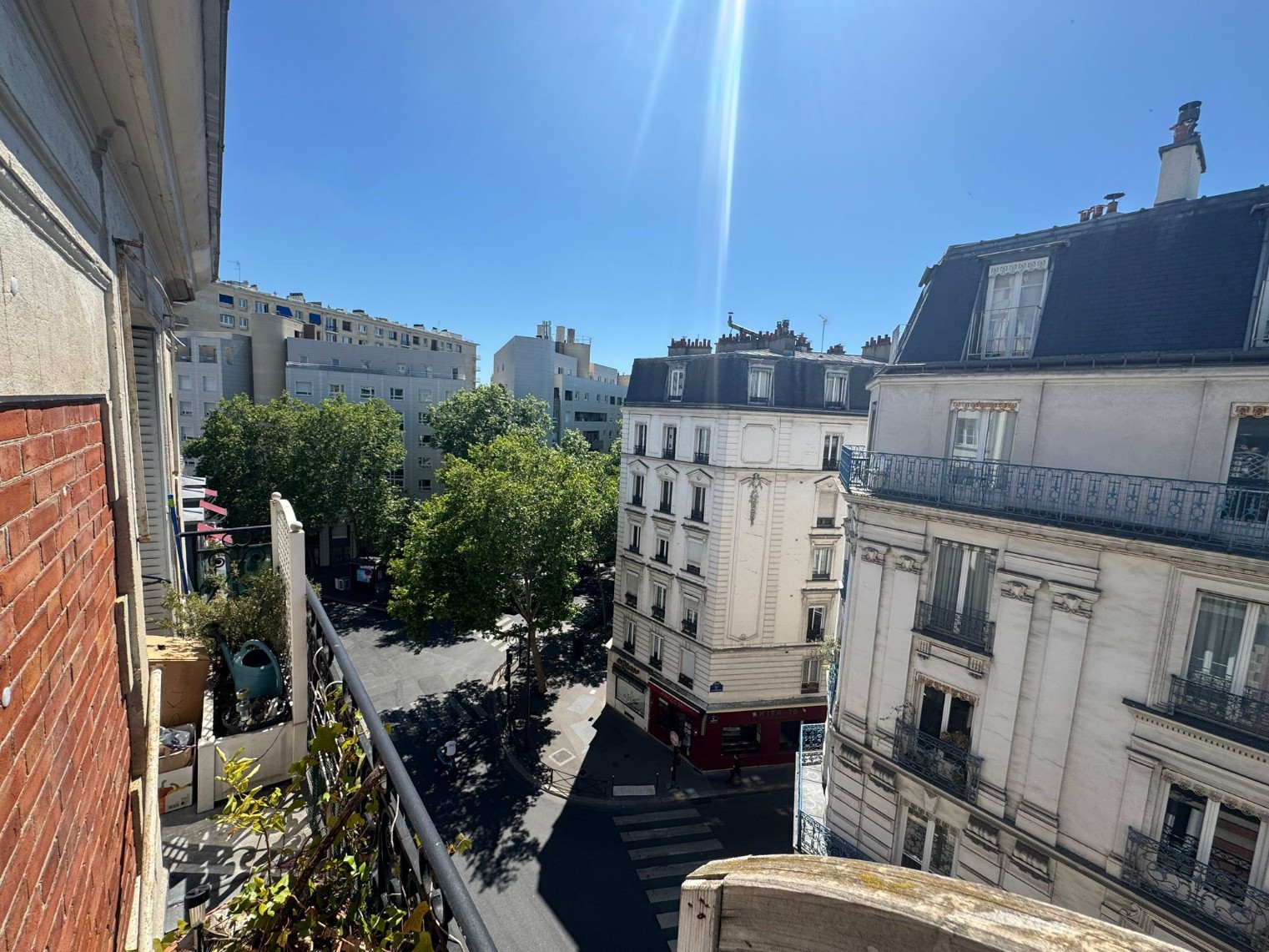 
                                                Vente
                                                 Appartement 3 pièces à rénover