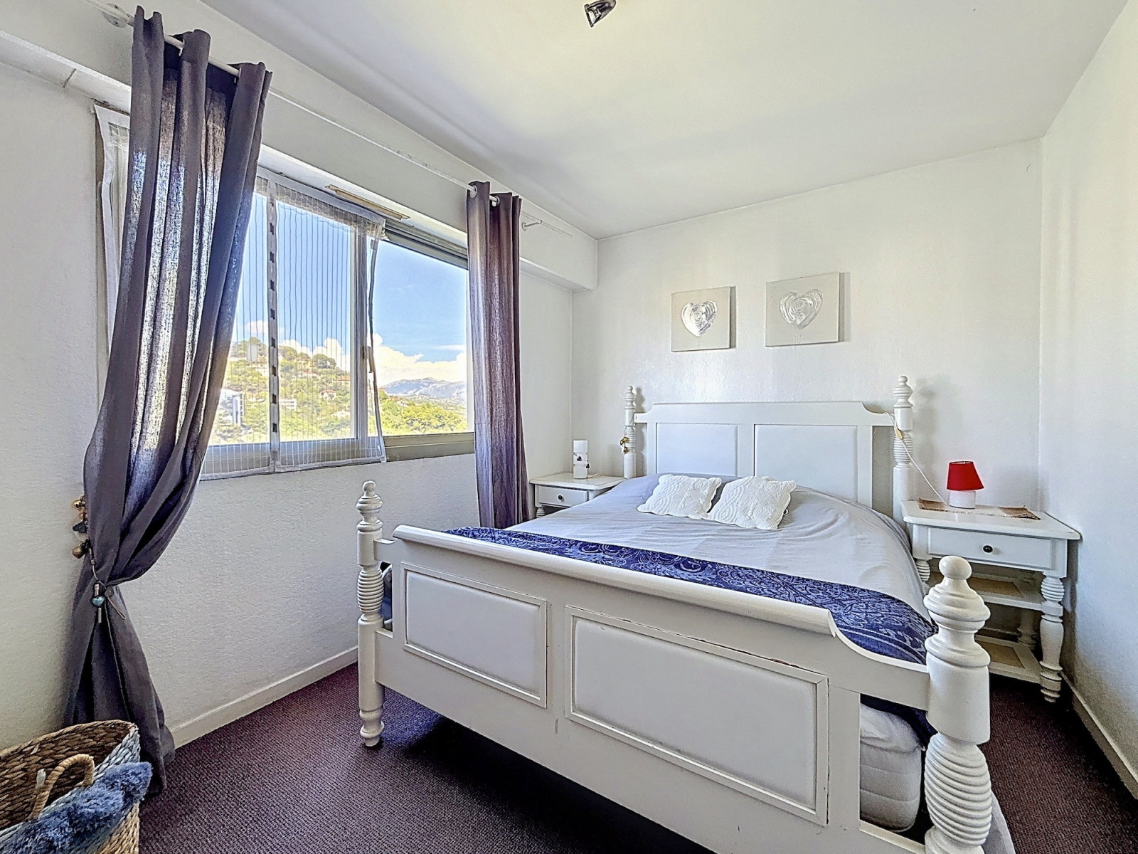 
                                                Vente
                                                 Appartement 3 pièces à rénover – Terrasse, vue dégagée et garage – Nice Cimiez La Paloma