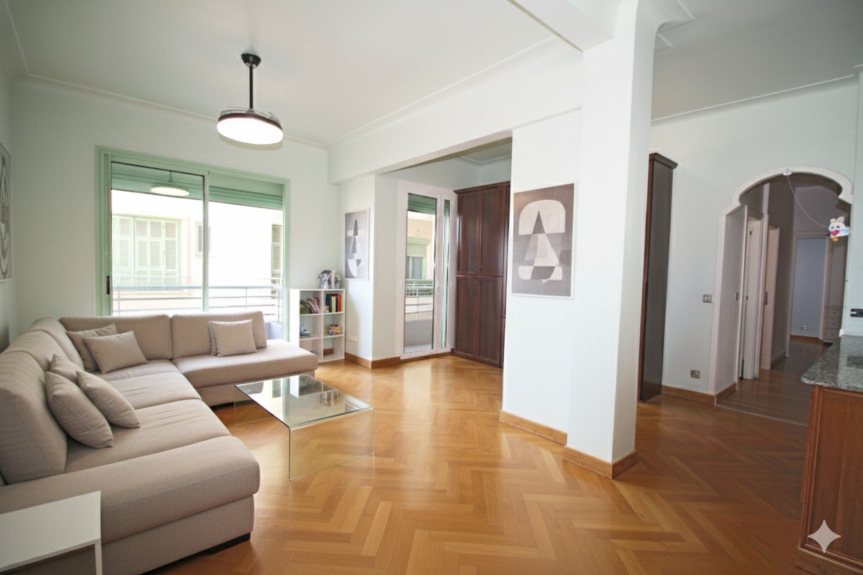 
                                                Vente
                                                 Appartement 3 pieces a vendre Nice Promenade des anglais au calme avec VUE MER