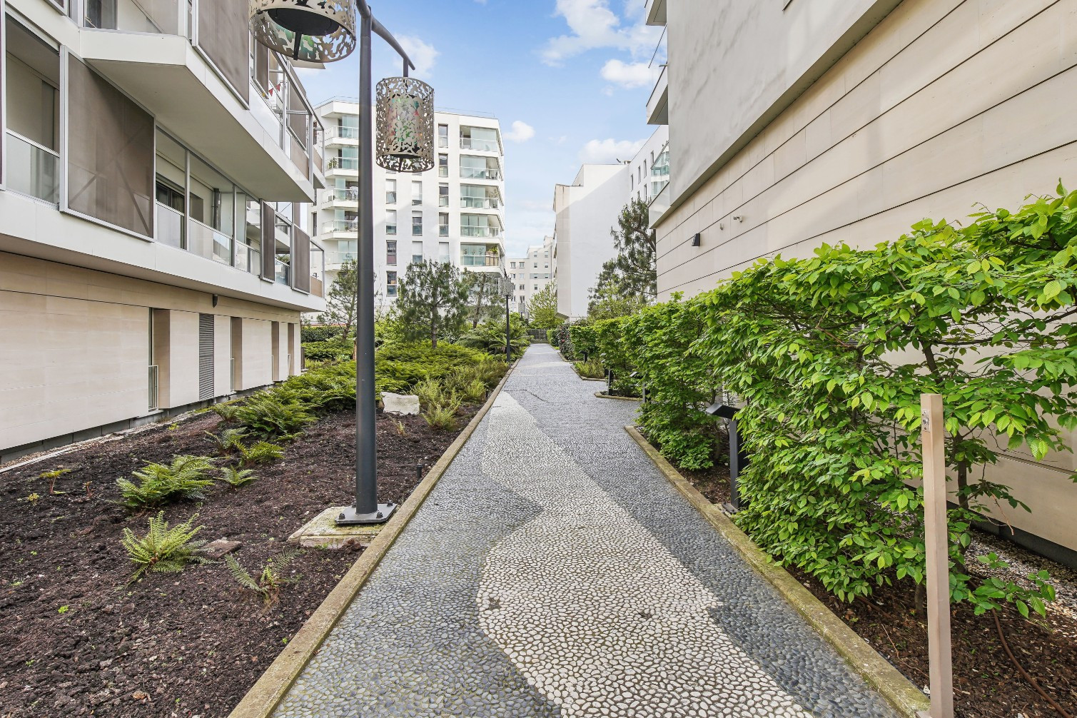 
                                                Vente
                                                 Appartement 3 pièces avec balcon