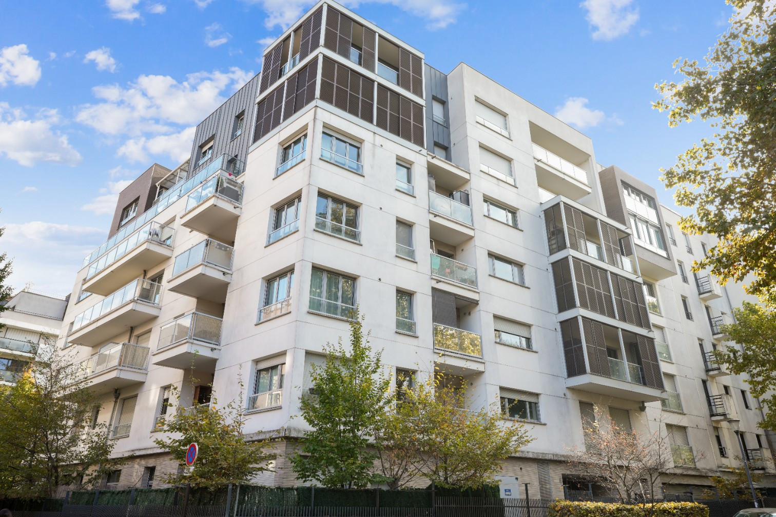 
                                                Vente
                                                 Appartement 3 pièces avec balcon - Asnières