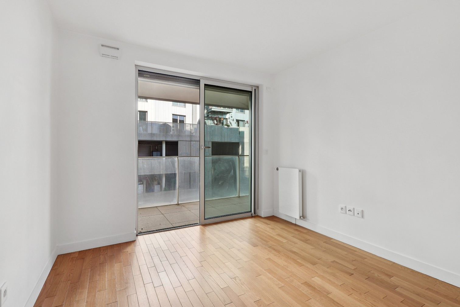 
                                                Vente
                                                 Appartement 3 pièces avec balcon - Boulogne