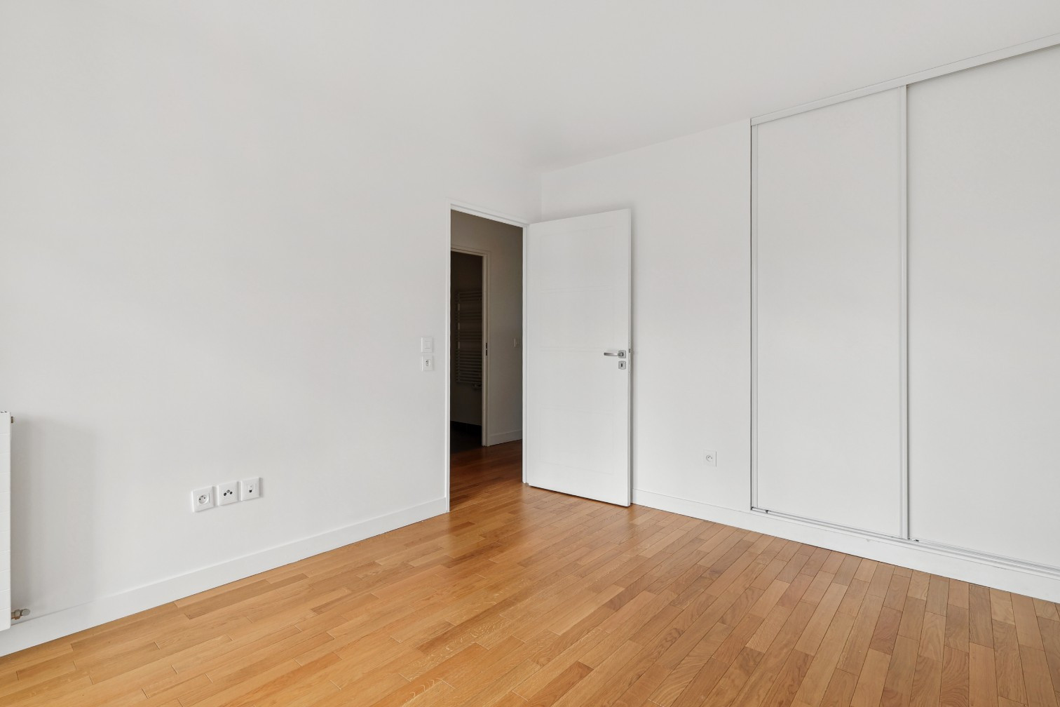 
                                                Vente
                                                 Appartement 3 pièces avec balcon - Boulogne