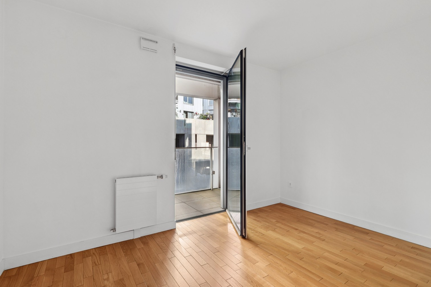 
                                                Vente
                                                 Appartement 3 pièces avec balcon - Boulogne