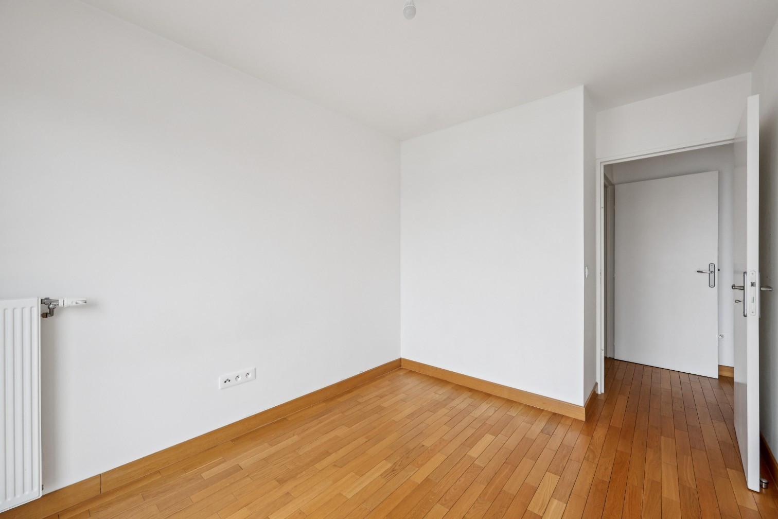 
                                                Vente
                                                 Appartement 3 pièces avec balcon - Boulogne