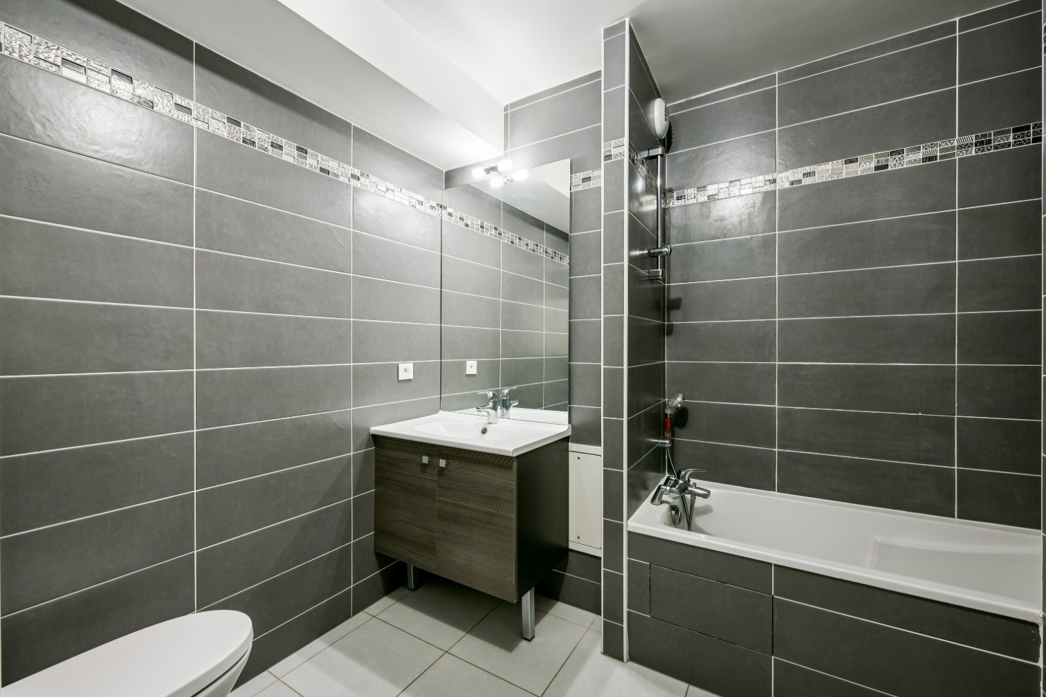 
                                                Vente
                                                 Appartement 3 pièces avec balcon - Boulogne