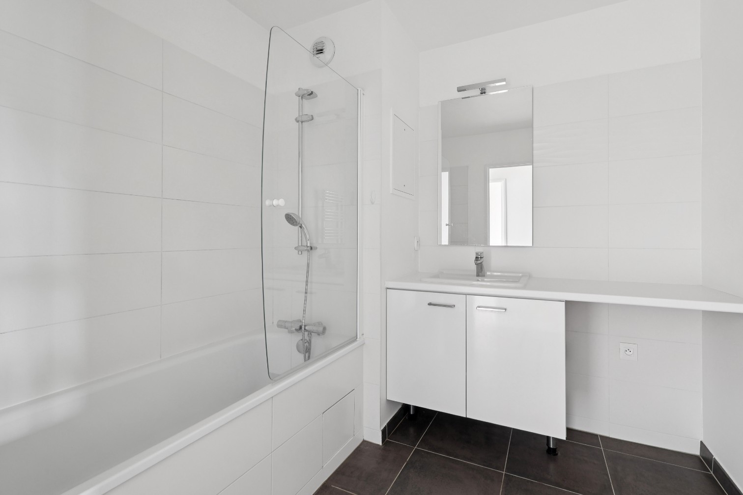 
                                                Vente
                                                 Appartement 3 pièces avec balcon - Boulogne