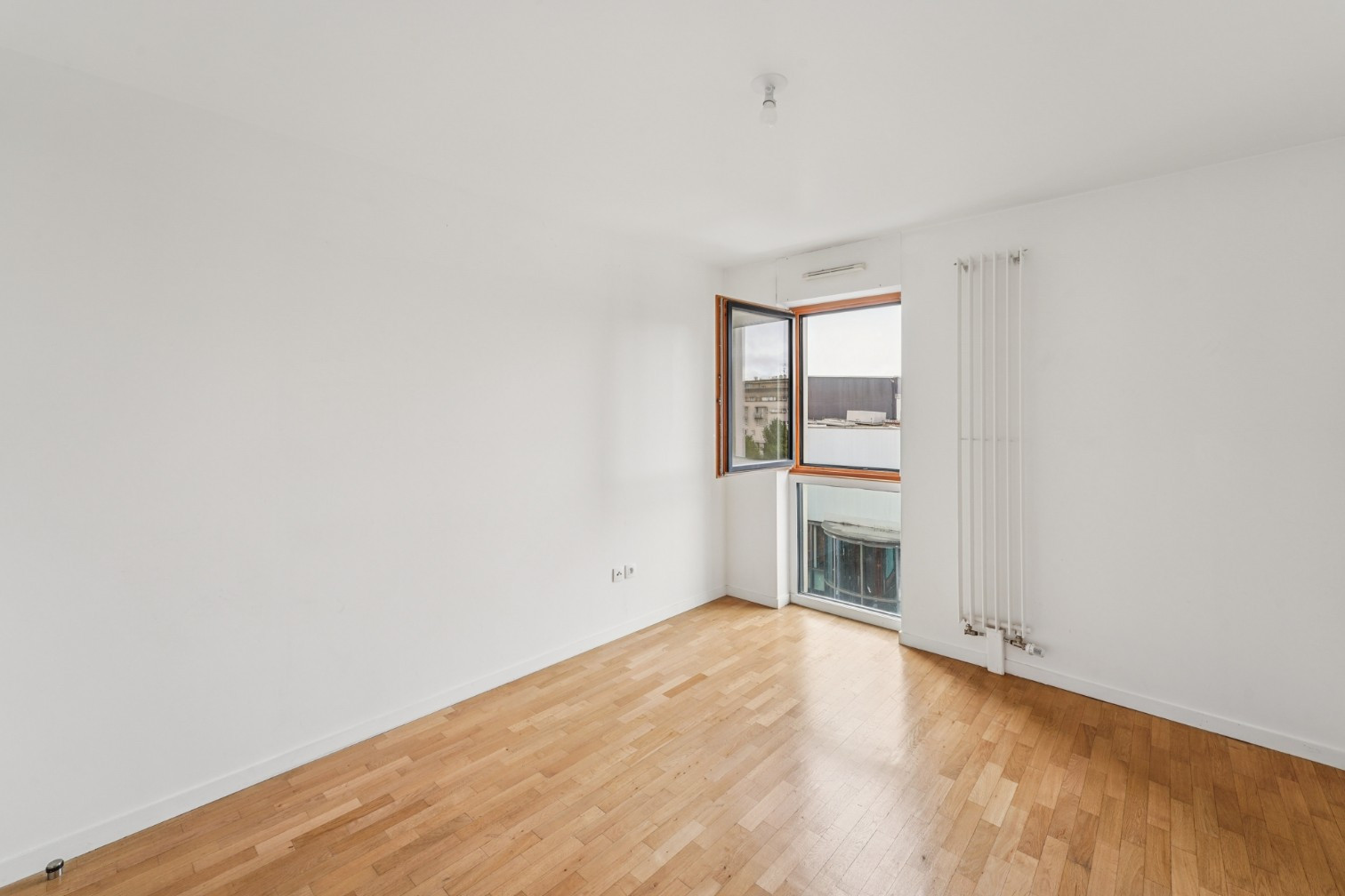 
                                                Vente
                                                 Appartement 3 pièces avec balcon - Cergy