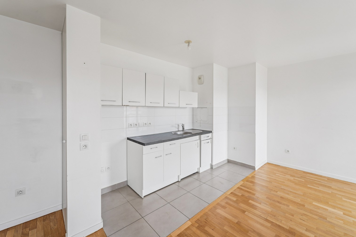 
                                                Vente
                                                 Appartement 3 pièces avec balcon - Cergy