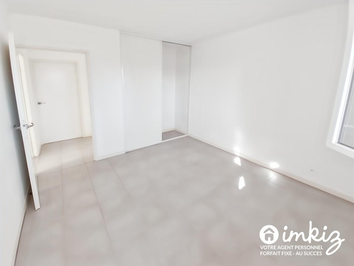 
                                                Vente
                                                 Appartement 3 pièces avec balcon et 2 parkings