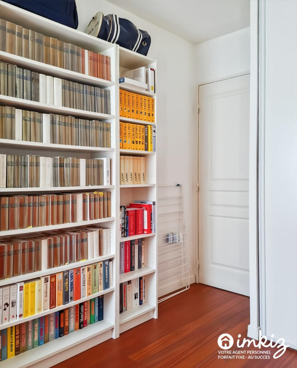 
                                                Vente
                                                 Appartement 3 pièces avec balcon et parking