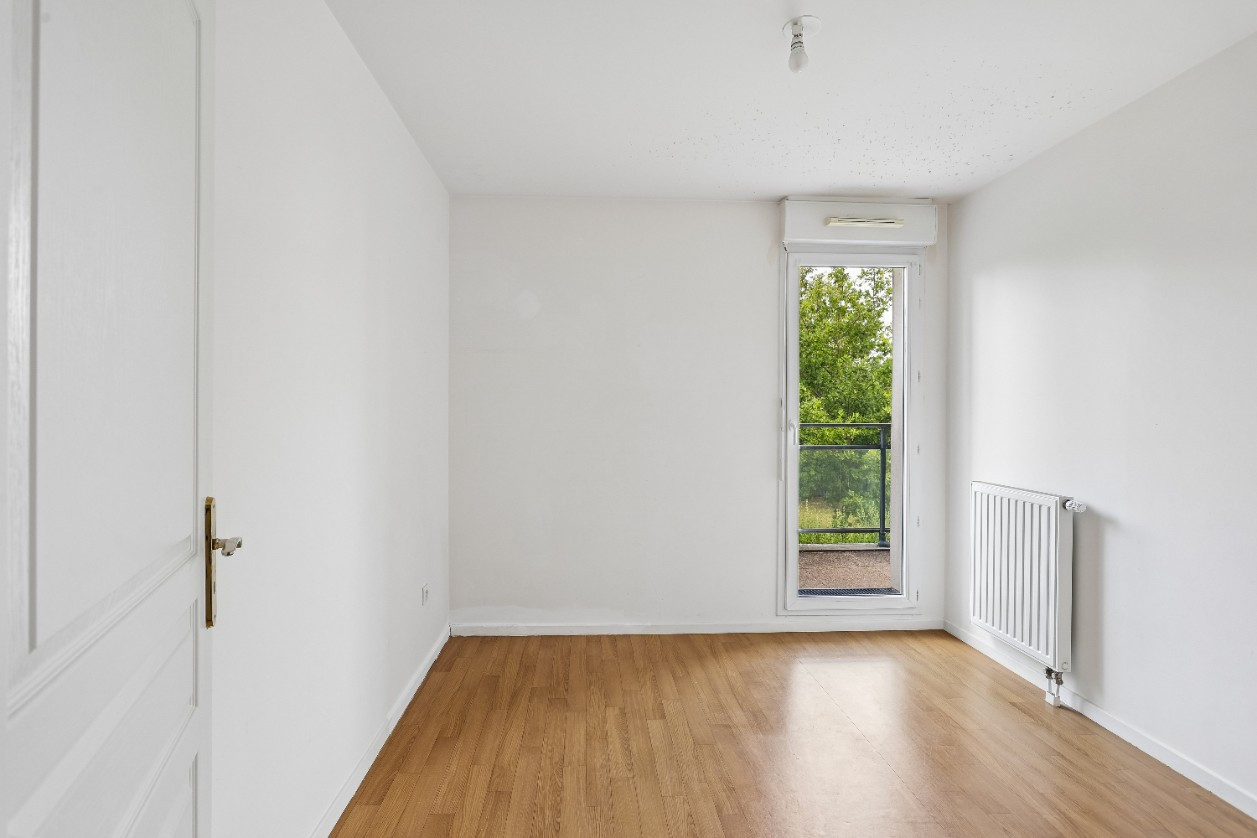 
                                                Vente
                                                 APPARTEMENT 3 PIECES AVEC BALCON ET PARKING