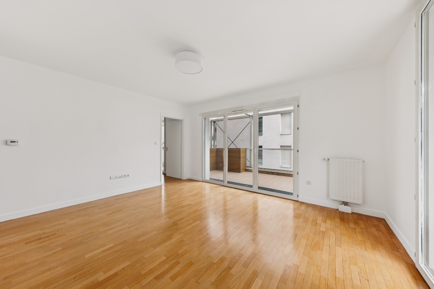 
                                                Vente
                                                 Appartement 3 pièces avec balcon + Parking