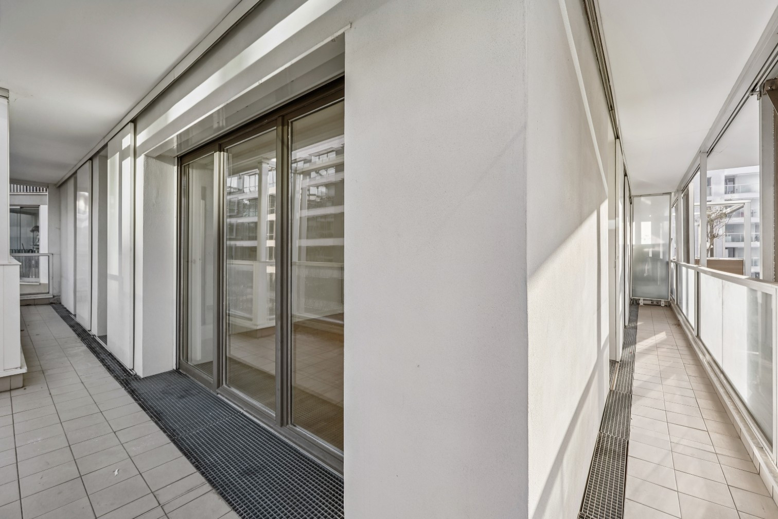 
                                                Vente
                                                 Appartement 3 pièces avec balcon + Parking