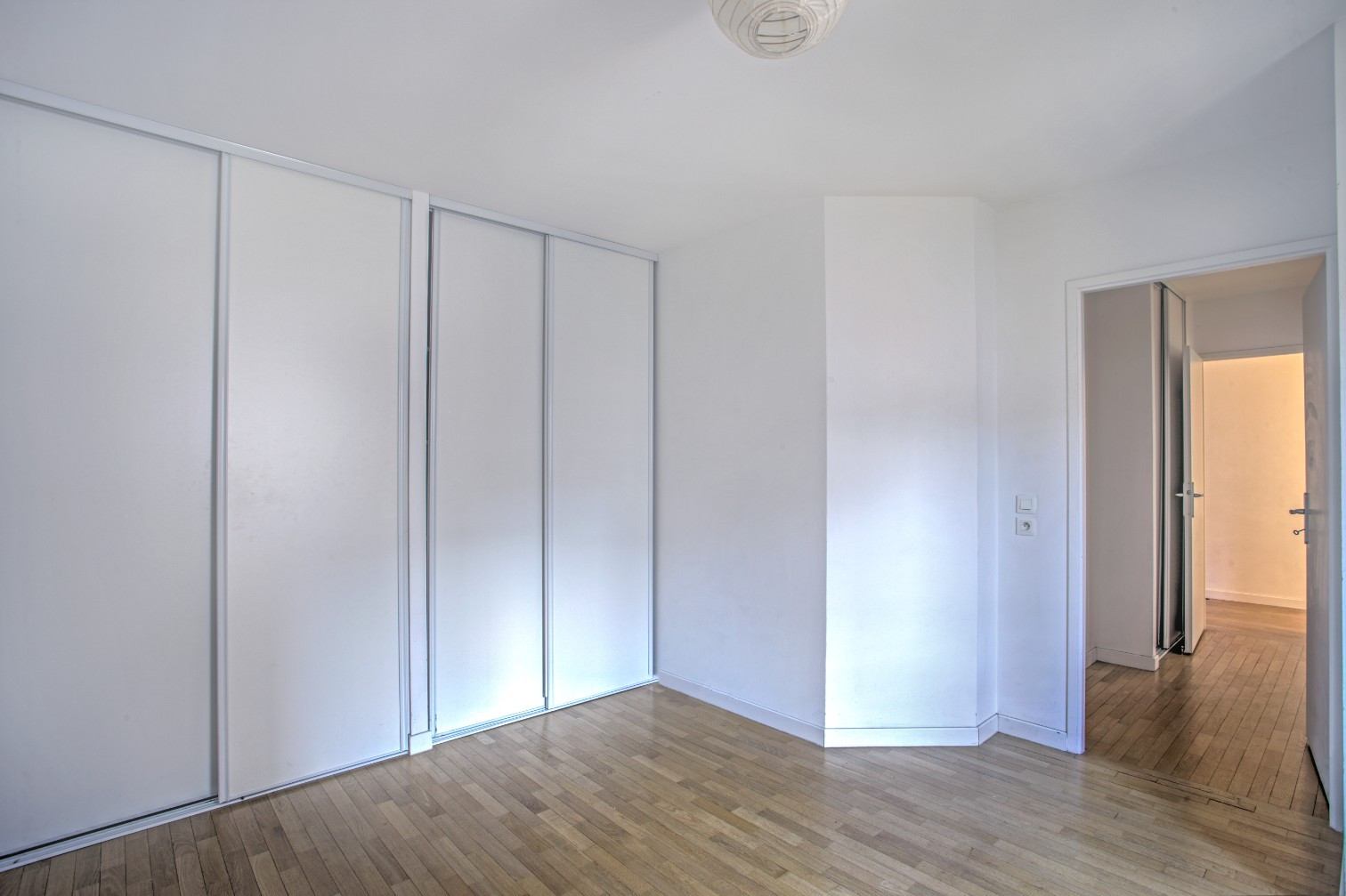 
                                                Vente
                                                 Appartement 3 pièces avec balcon plein Sud !