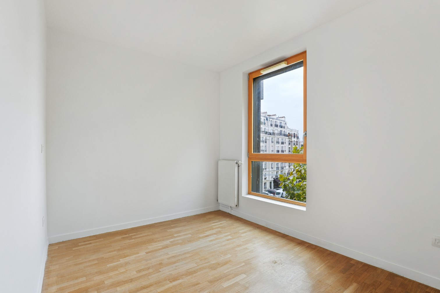 
                                                Vente
                                                 Appartement 3 pièces avec balcon - Saint-Ouen