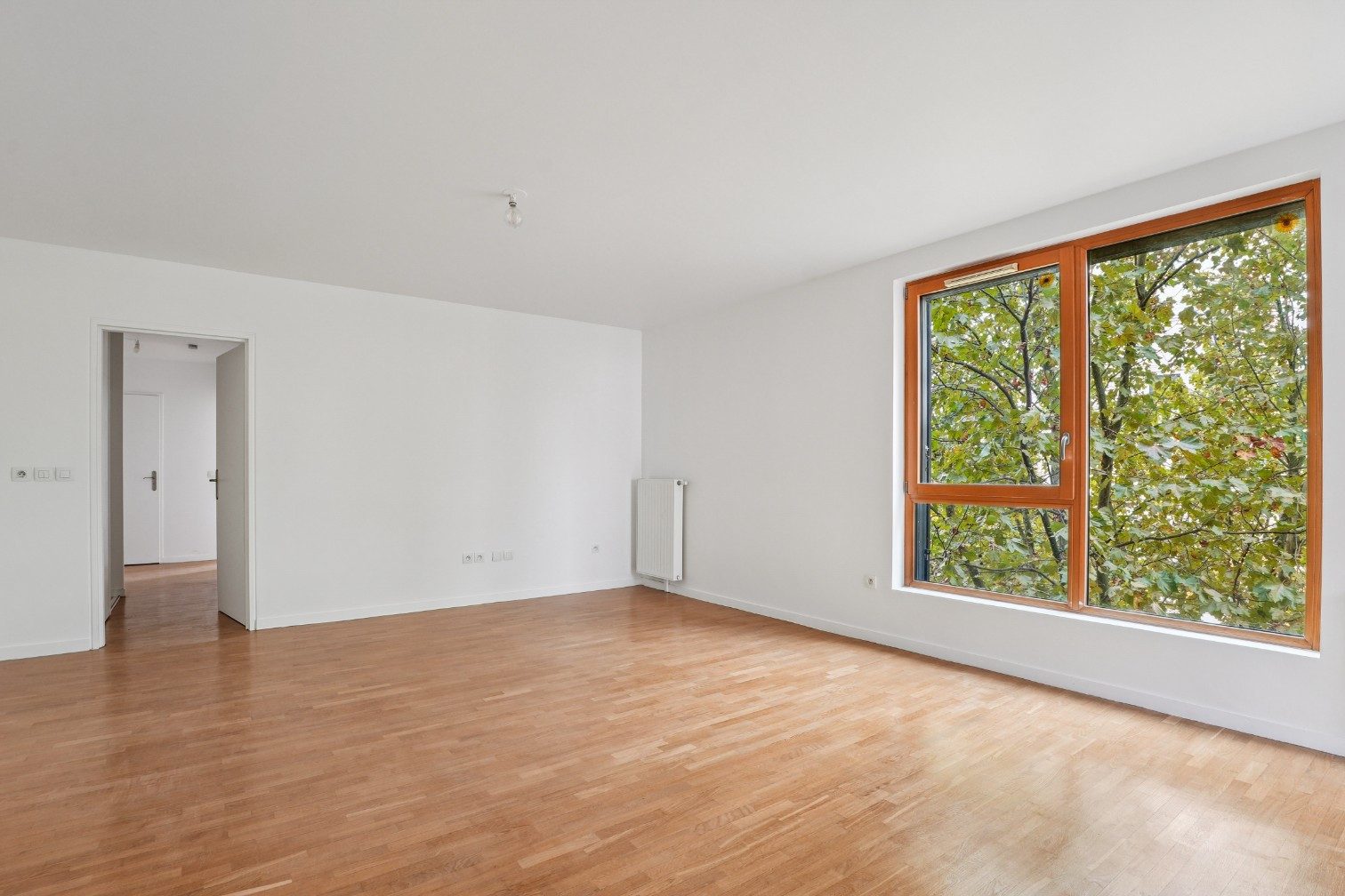 
                                                Vente
                                                 Appartement 3 pièces avec balcon - Saint-Ouen