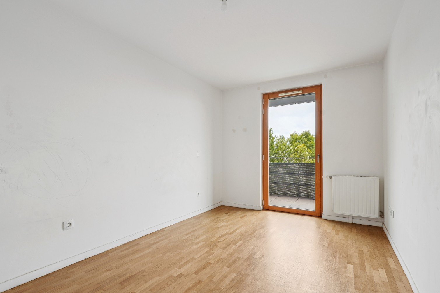 
                                                Vente
                                                 Appartement 3 pièces avec balcon - Saint-Ouen