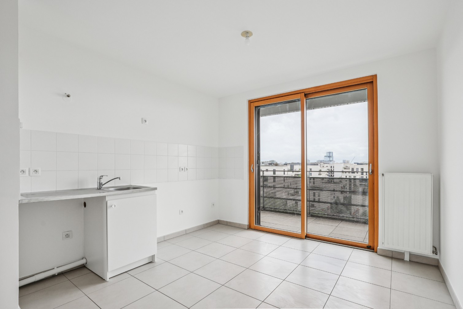 
                                                Vente
                                                 Appartement 3 pièces avec balcon - Saint-Ouen