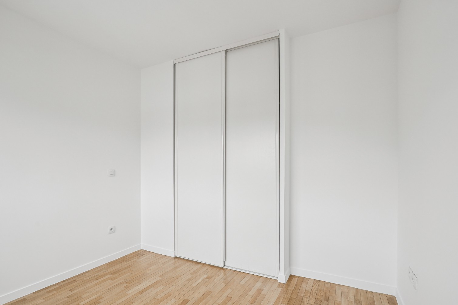 
                                                Vente
                                                 Appartement 3 pièces avec balcon - Saint-Ouen