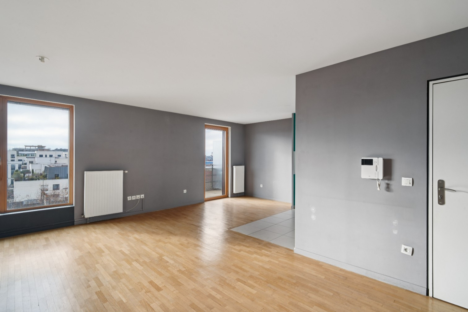 
                                                Vente
                                                 Appartement 3 pièces avec balcons - Saint-Ouen