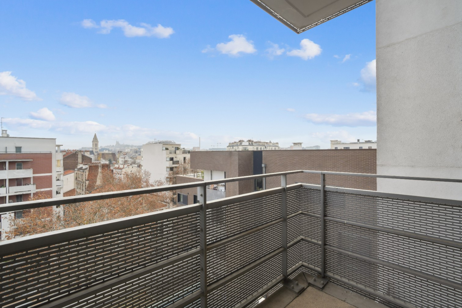 
                                                Vente
                                                 Appartement 3 pièces avec balcons - Saint-Ouen