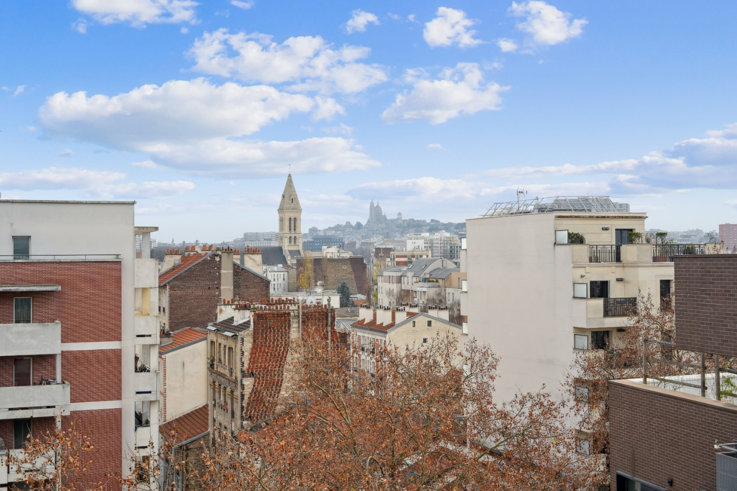 
                                                Vente
                                                 Appartement 3 pièces avec balcons - Saint-Ouen