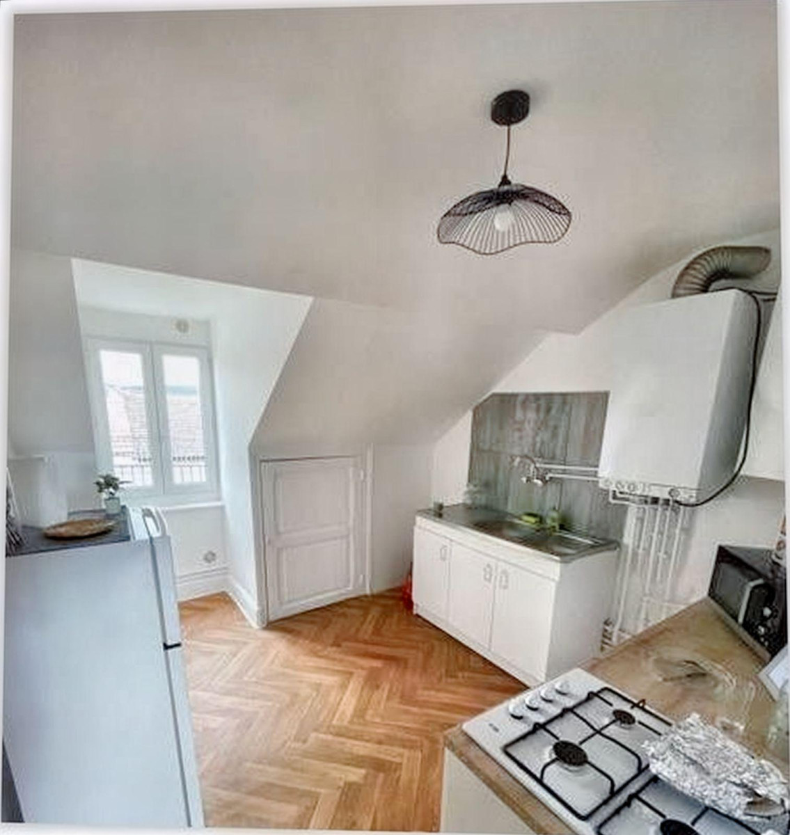 
                                                Location
                                                 Appartement 3 pièces avec jardin