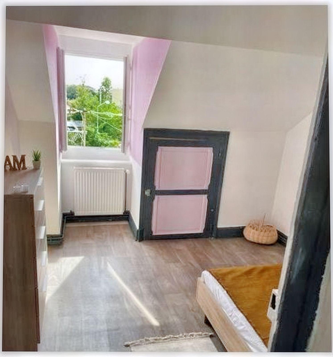 
                                                Location
                                                 Appartement 3 pièces avec jardin