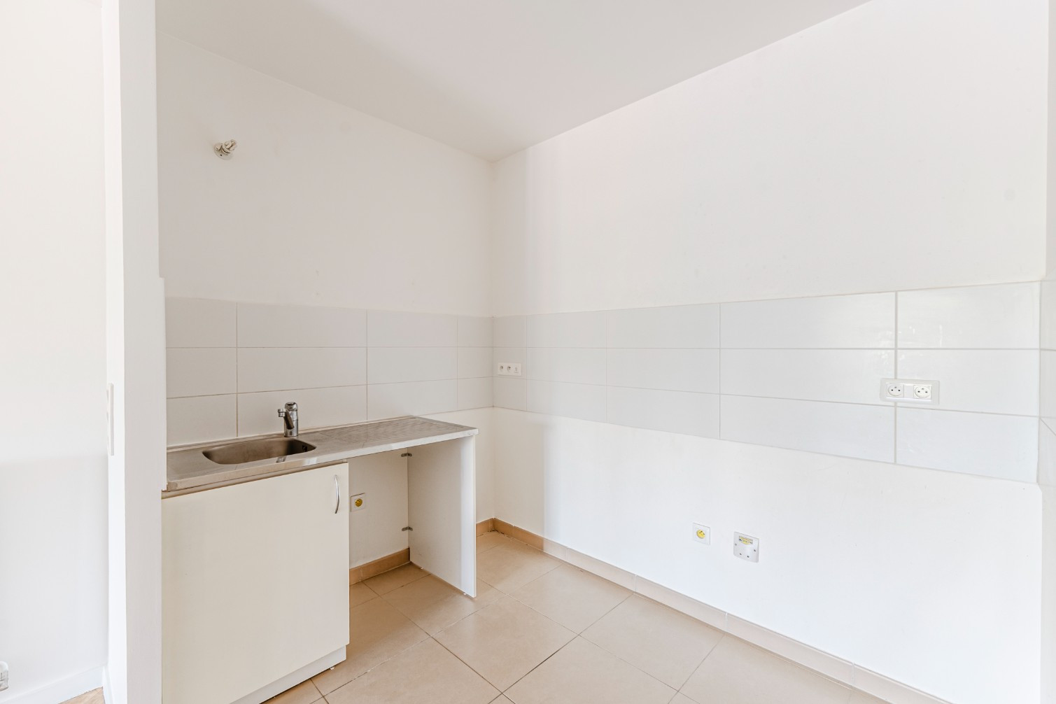 
                                                Vente
                                                 Appartement 3 pièces avec loggia - Vélizy