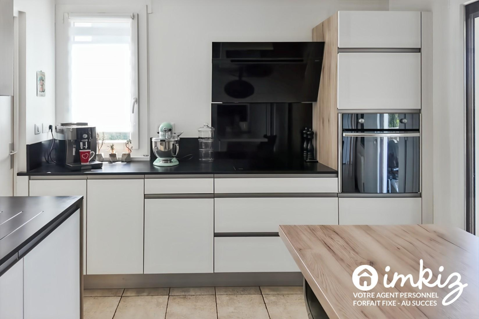 
                                                Vente
                                                 Appartement 3 pièces avec piscine tennis gardien