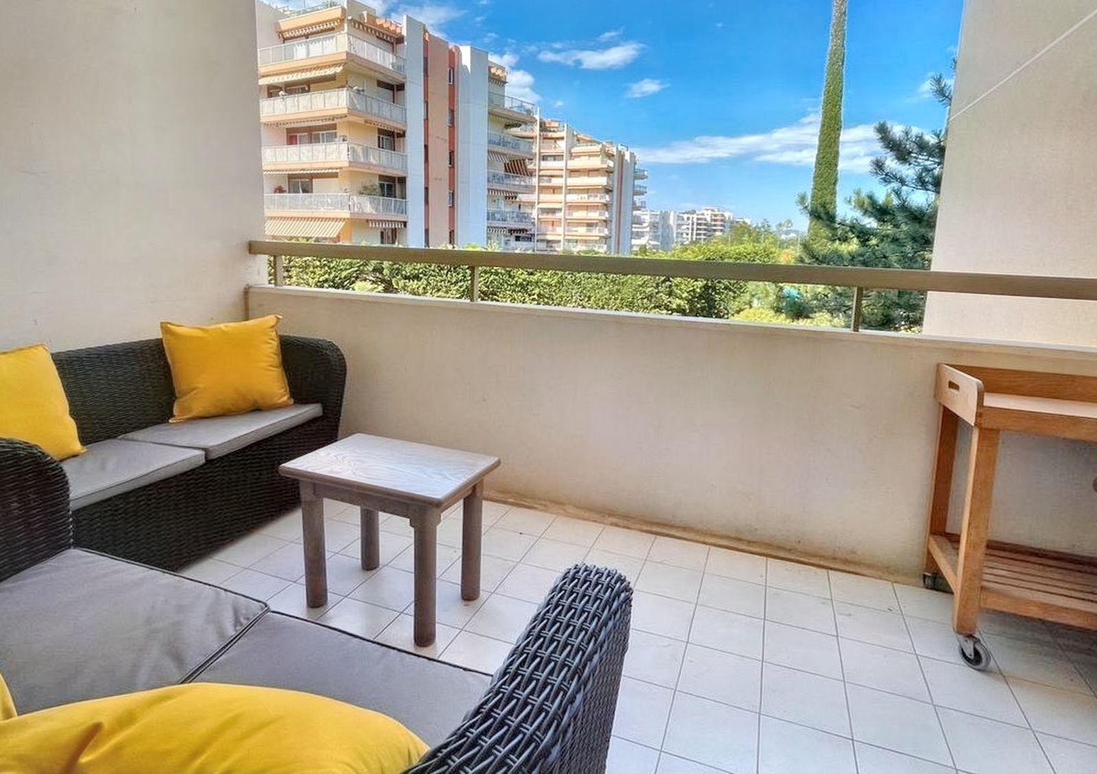 
                                                Location
                                                 Appartement 3 pièces avec terasses à Mandelieu