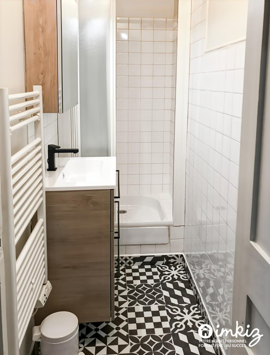 
                                                Vente
                                                 Appartement 3 pièces avec terrasse