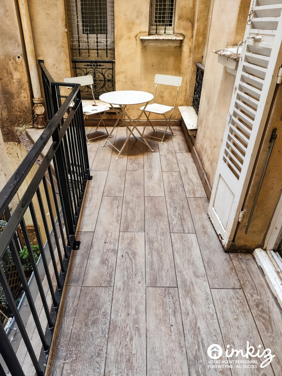 
                                                Vente
                                                 Appartement 3 pièces avec terrasse