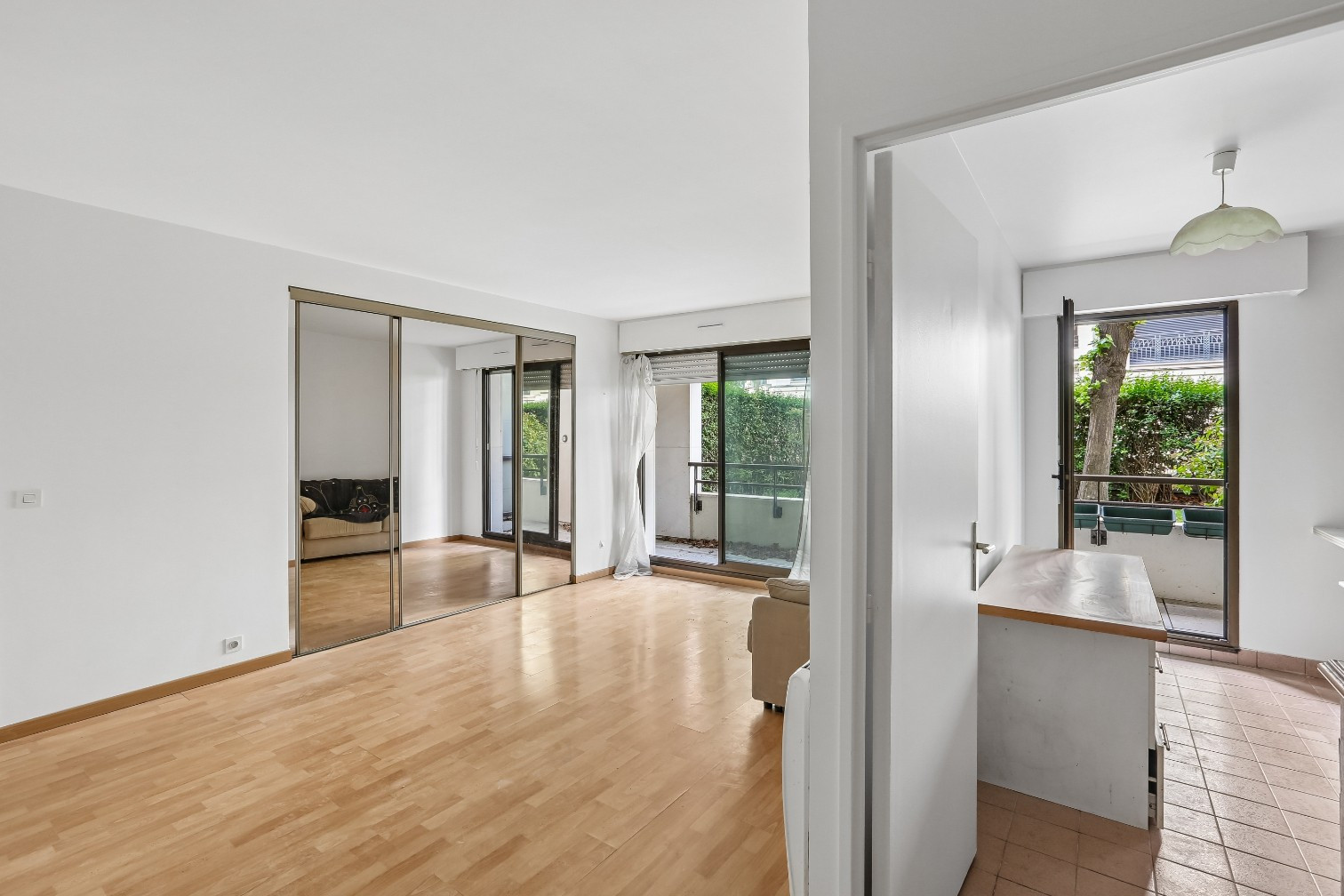 
                                                Vente
                                                 Appartement 3 pièces avec terrasse - Levallois