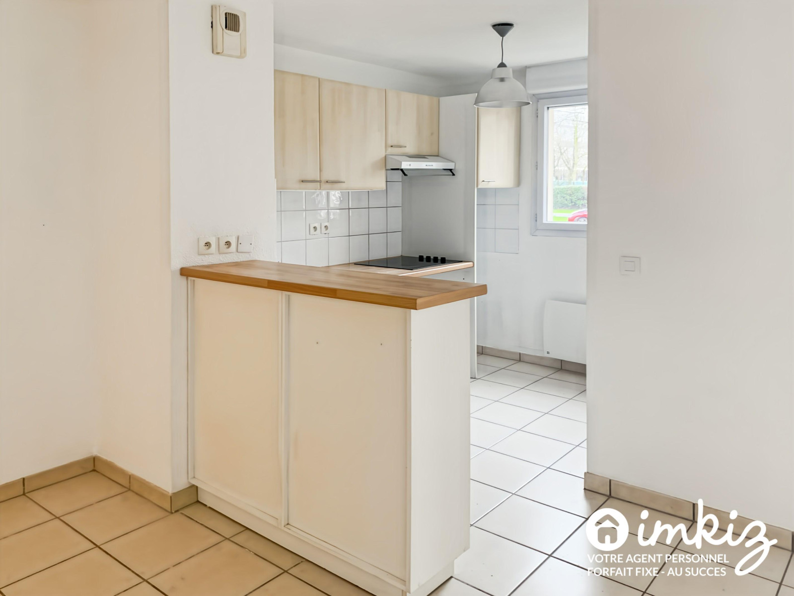 
                                                Vente
                                                 Appartement 3 pièces avec terrasse - proche RER