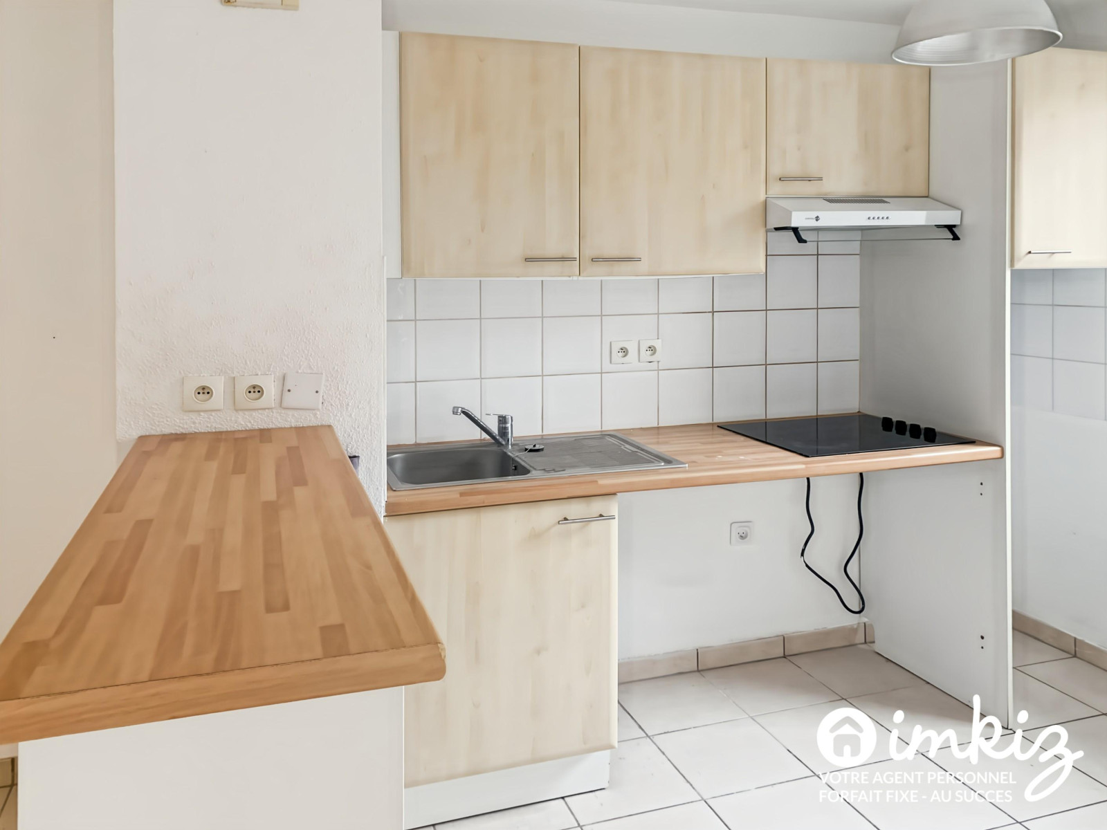 
                                                Vente
                                                 Appartement 3 pièces avec terrasse - proche RER