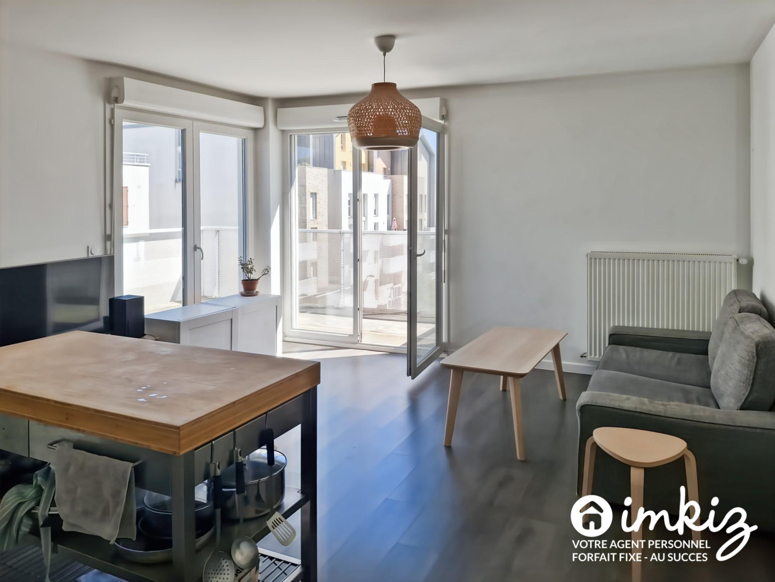 
                                                Vente
                                                 Appartement 3 pièces - Balcon 13m²
