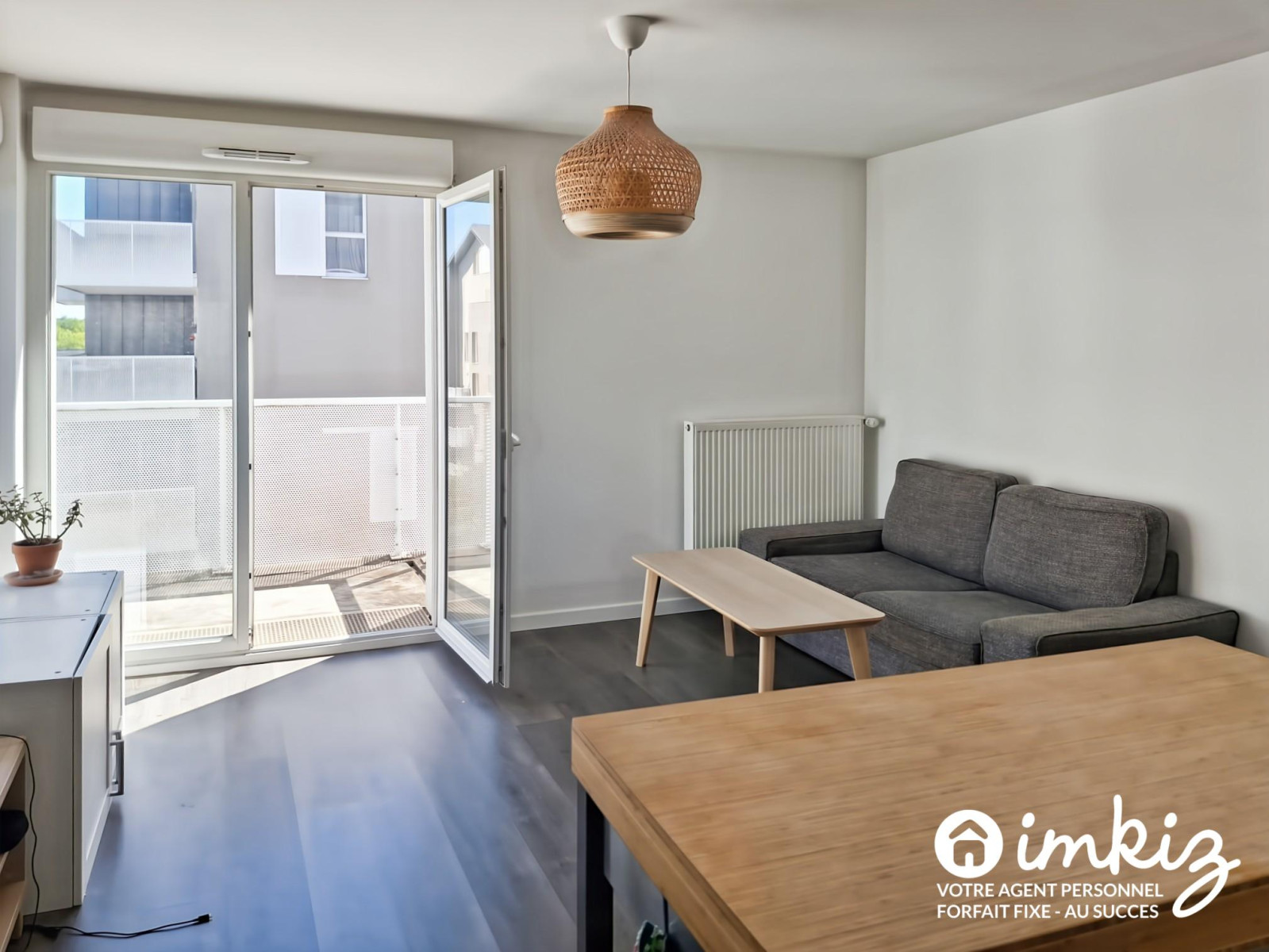 
                                                Vente
                                                 Appartement 3 pièces - Balcon 13m²