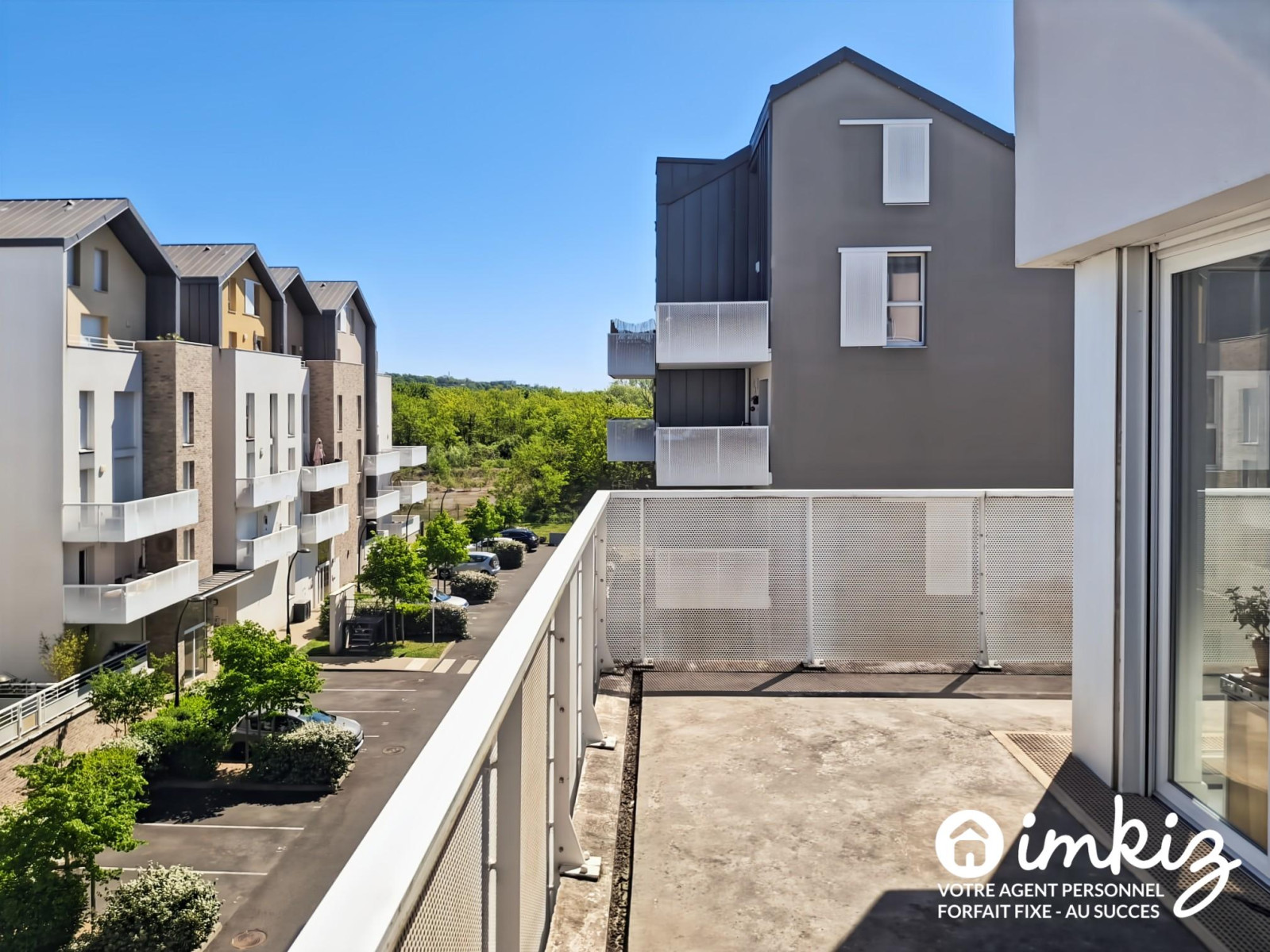 
                                                Vente
                                                 Appartement 3 pièces - Balcon 13m²