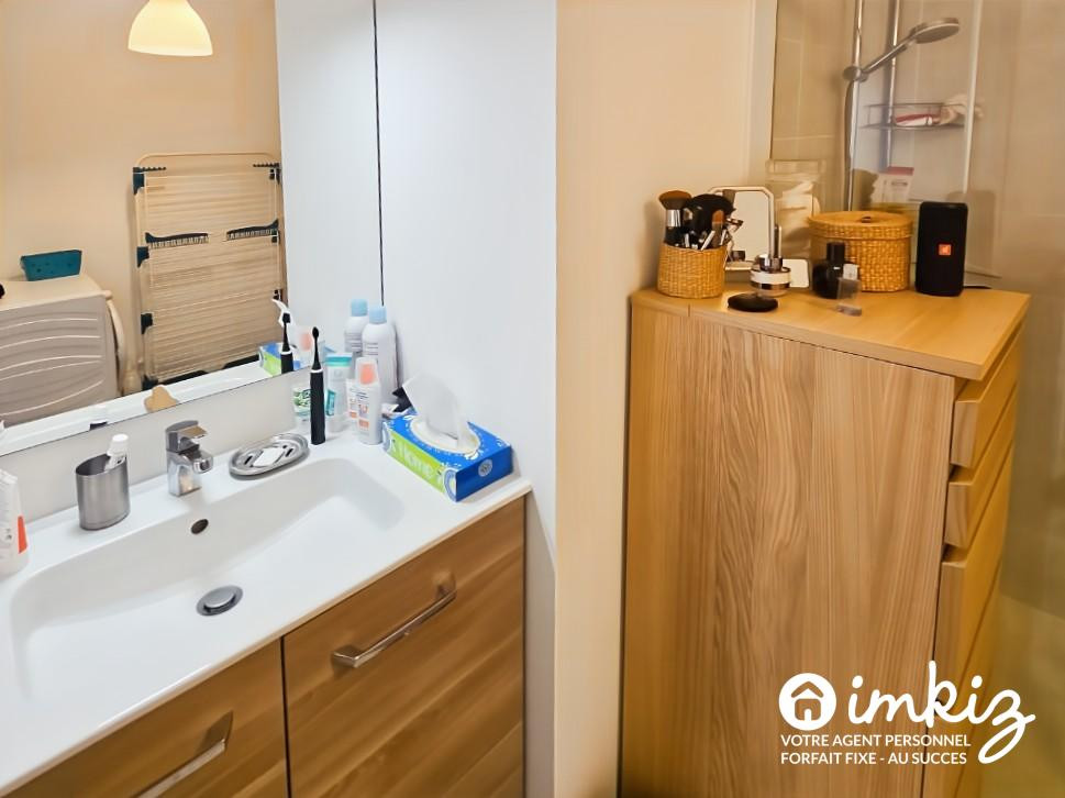 
                                                Vente
                                                 Appartement 3 pièces, balcon et parking