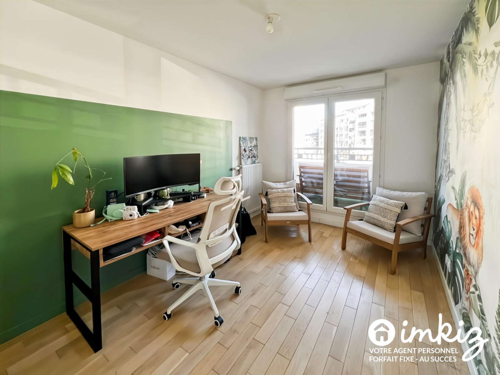 
                                                Vente
                                                 Appartement 3 pièces, balcon et parking