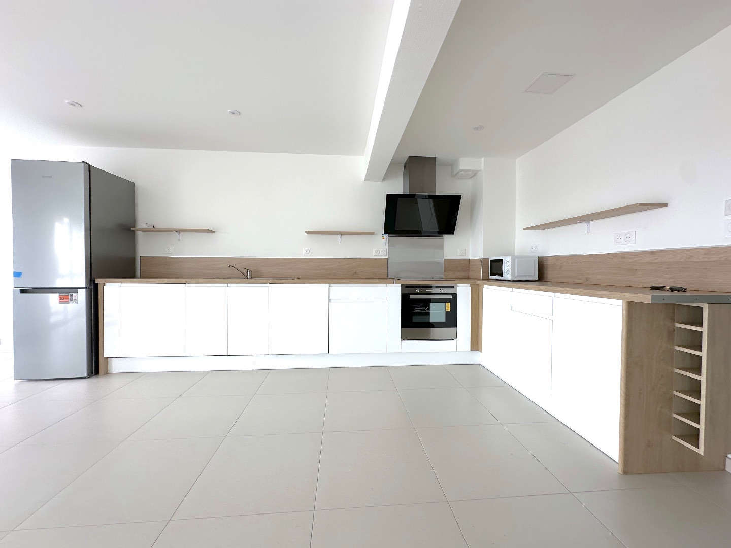 
                                                Vente
                                                 Appartement 3 Pièces - Balcon - Mondésir