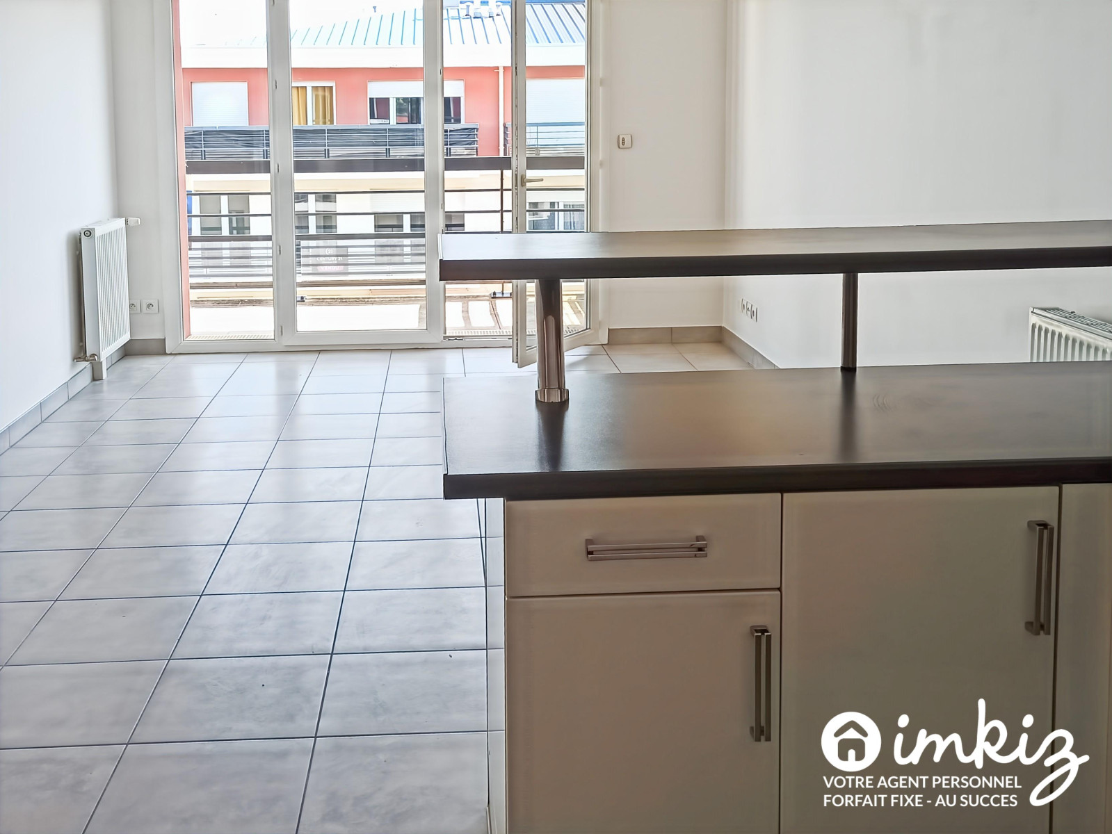 
                                                Vente
                                                 Appartement 3 pièces - Balcon (+ possibilté box)