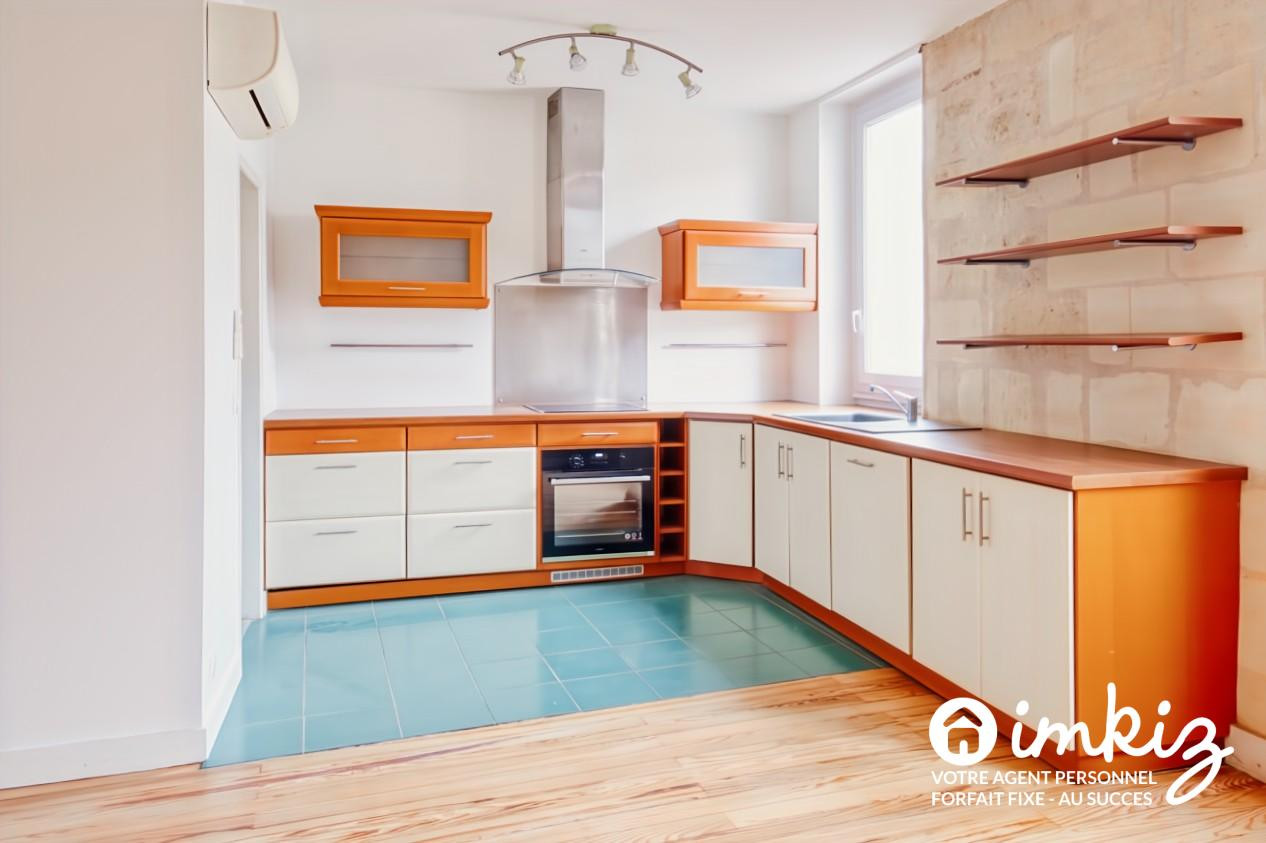 
                                                Vente
                                                 Appartement 3 pièces Bordeaux aux Chartrons