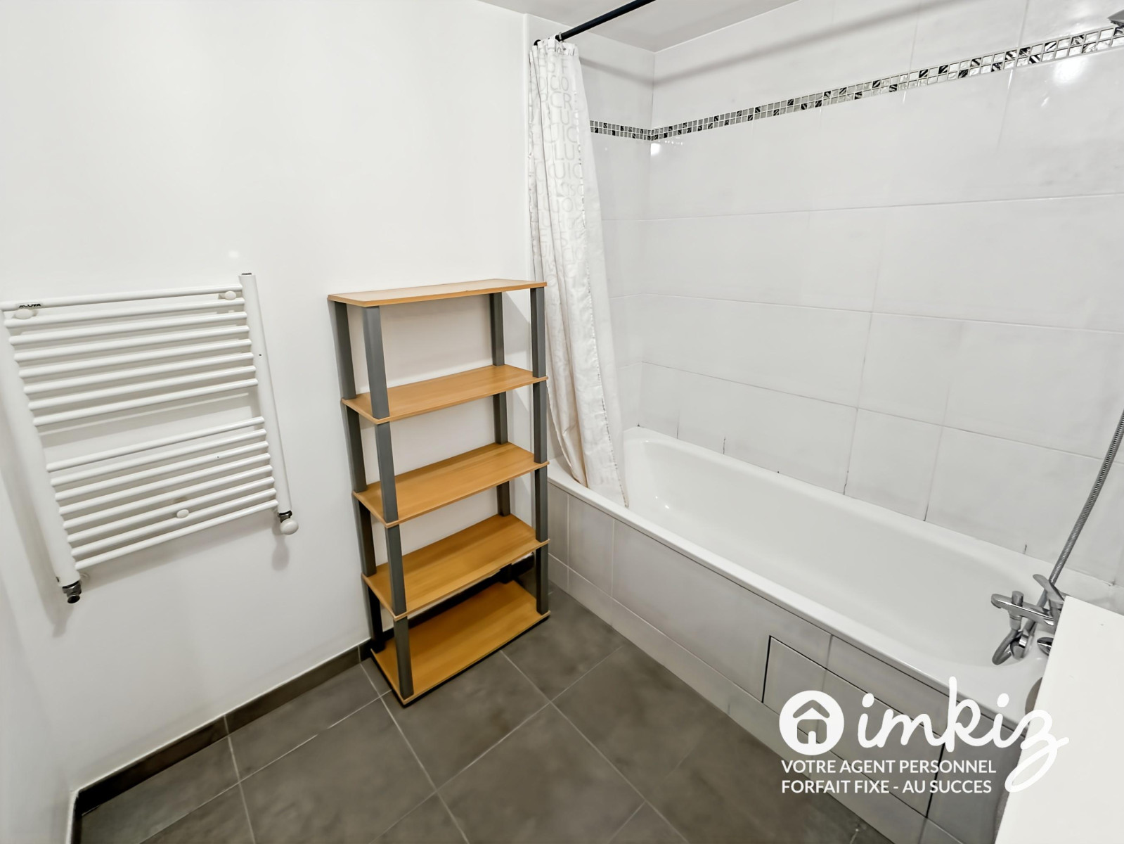 
                                                Vente
                                                 Appartement 3 pièces de 61 m² moderne et lumineux