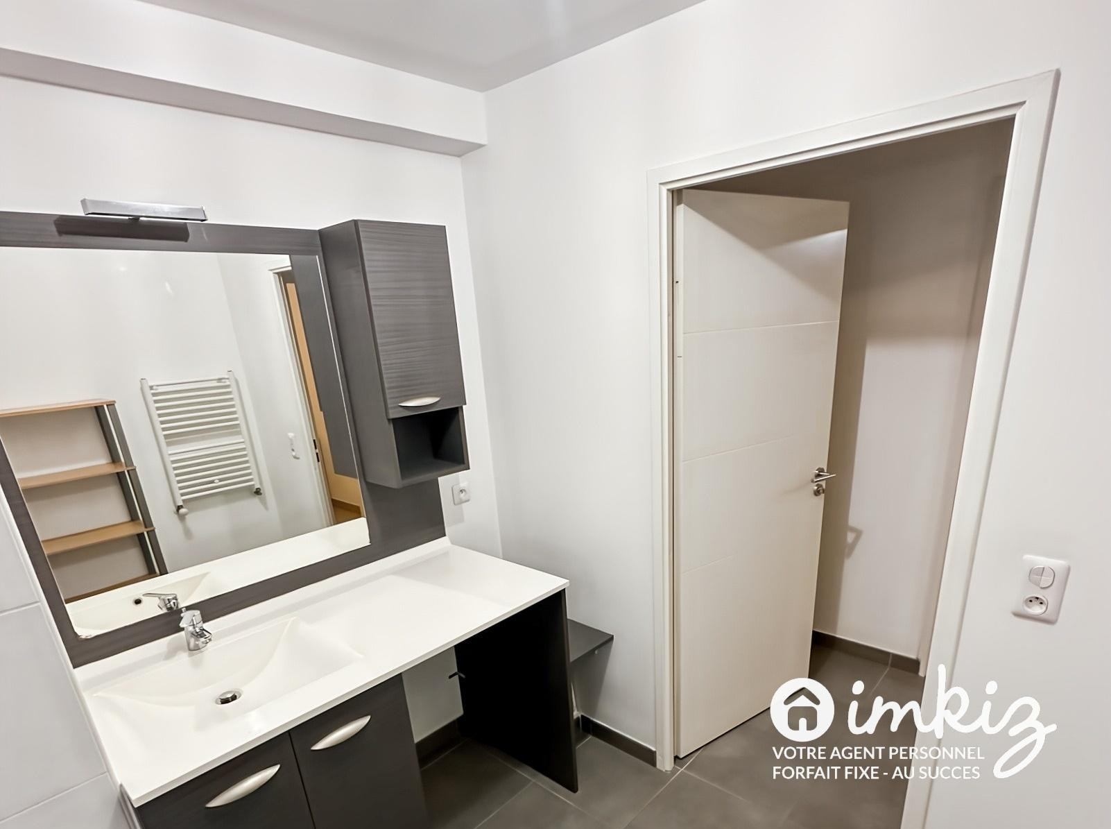 
                                                Vente
                                                 Appartement 3 pièces de 61 m² moderne et lumineux